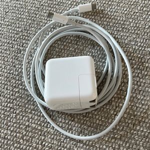 Apple USB-C Charger + Cable